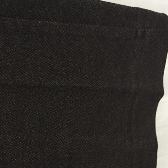 CAbi Style #3211 Sleek Leggings (Navy) - Picture 6 of 6